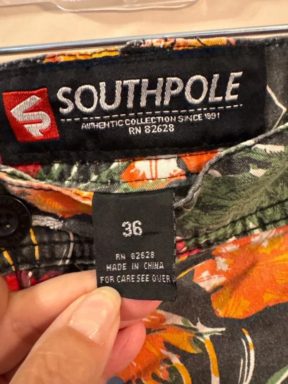 Southpole Men's Sz 36 Tropical Floral Denim Shorts